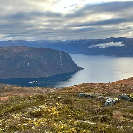 Stol Ved Sognefjorden 펜션 *